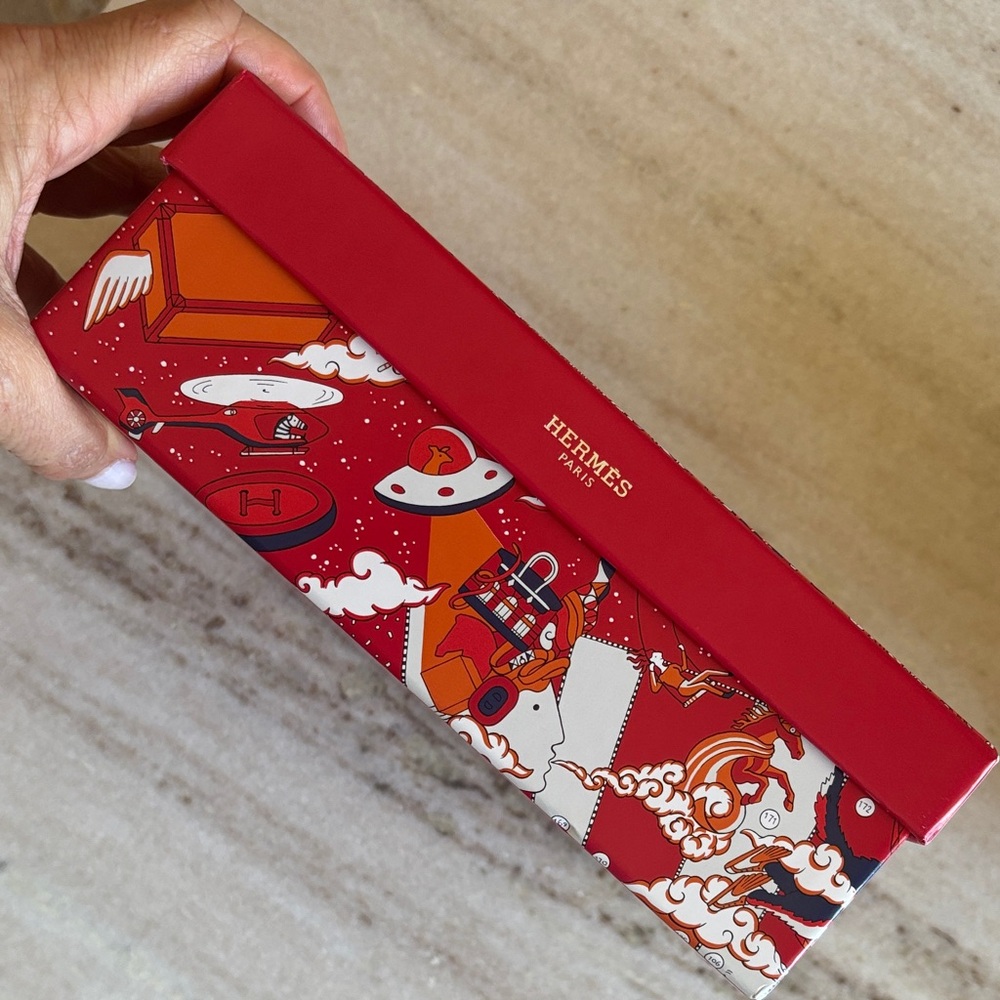 Hermes Red and White Decorative Box - Picture 3 of 7